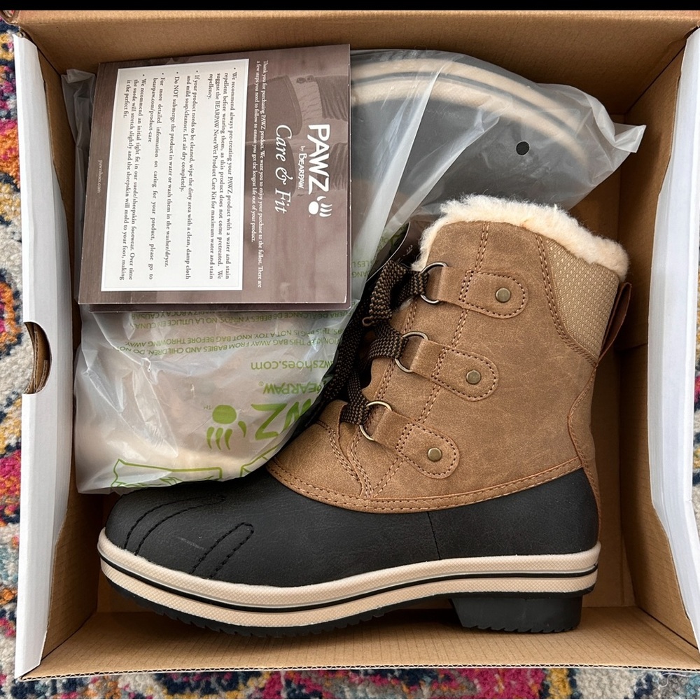 Pawz by Bearpaw size 7 Boots